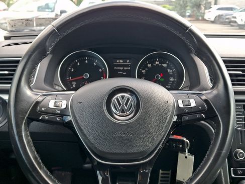 Used 2018 Volkswagen Passat 2.0T S FWD image 19