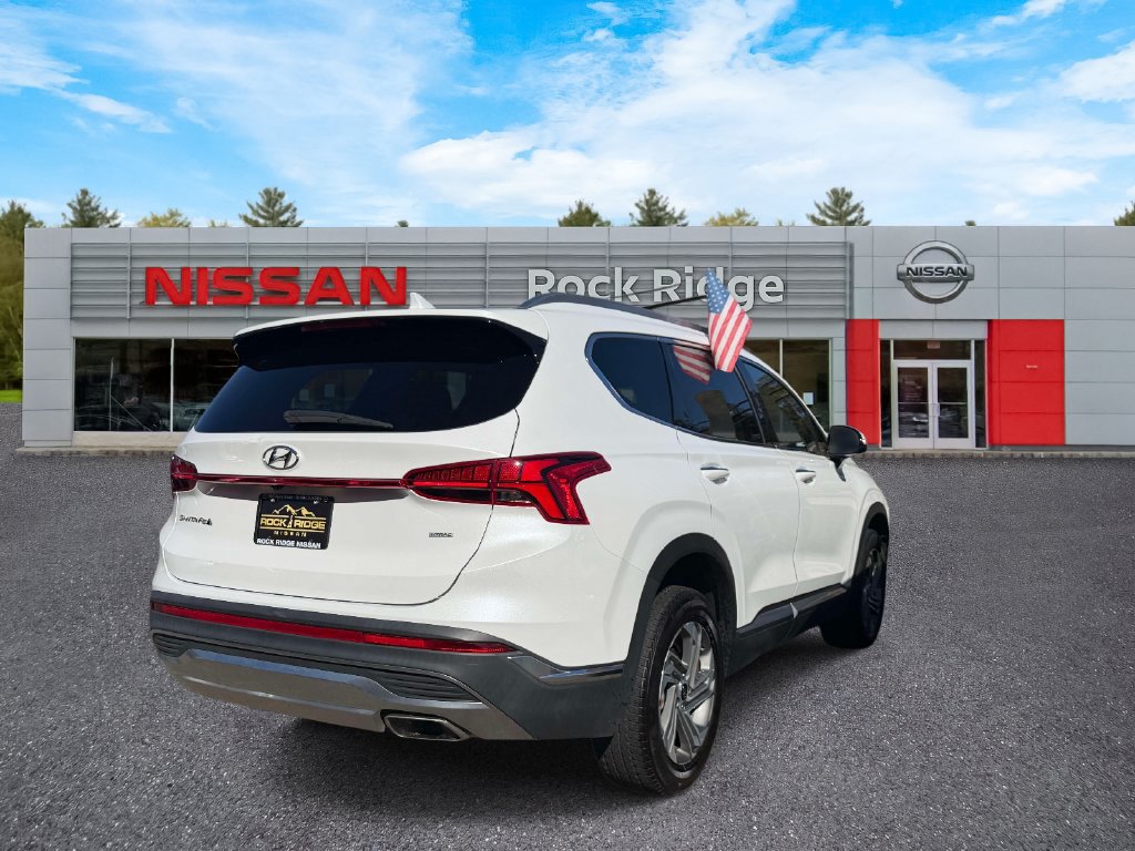 Used 2021 Hyundai Santa Fe SEL w/ Convenience + Premium Package AWD/4WD image 4