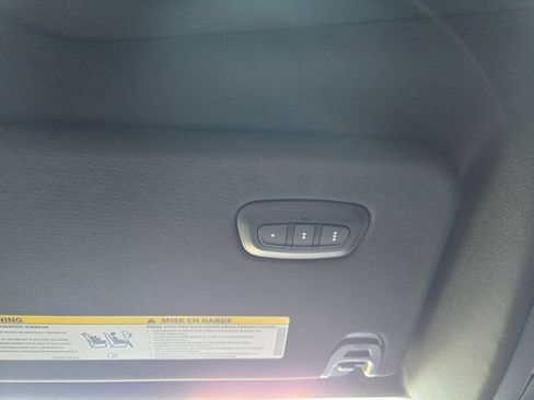 Used 2022 RAM 1500 Laramie AWD/4WD image 21