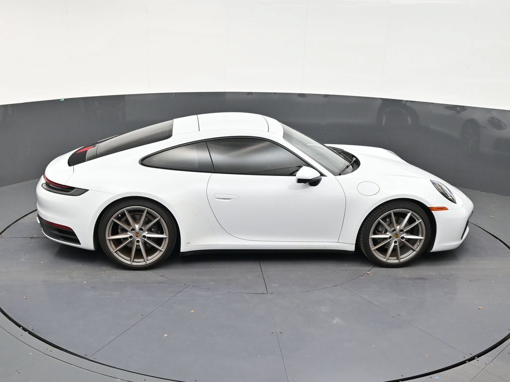 Used 2022 Porsche 911 Carrera RWD image 17