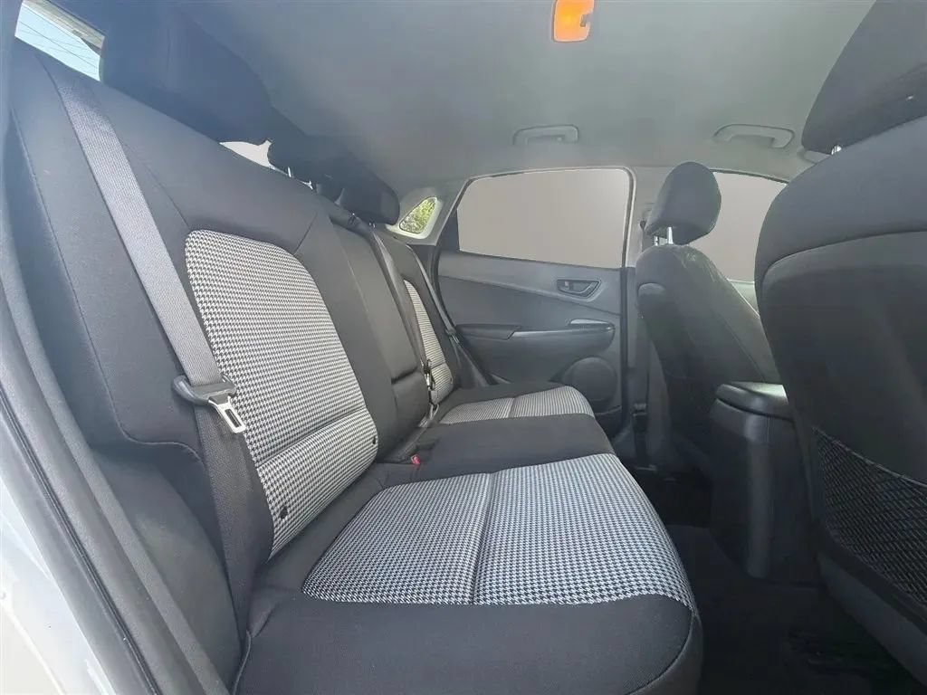 Used 2021 Hyundai Kona SEL FWD image 24