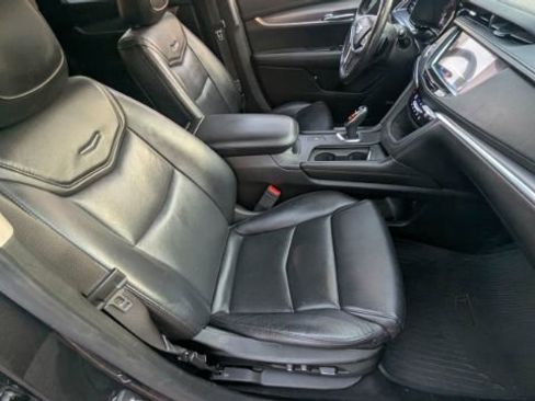 Used 2019 Cadillac XT5 Luxury image 18