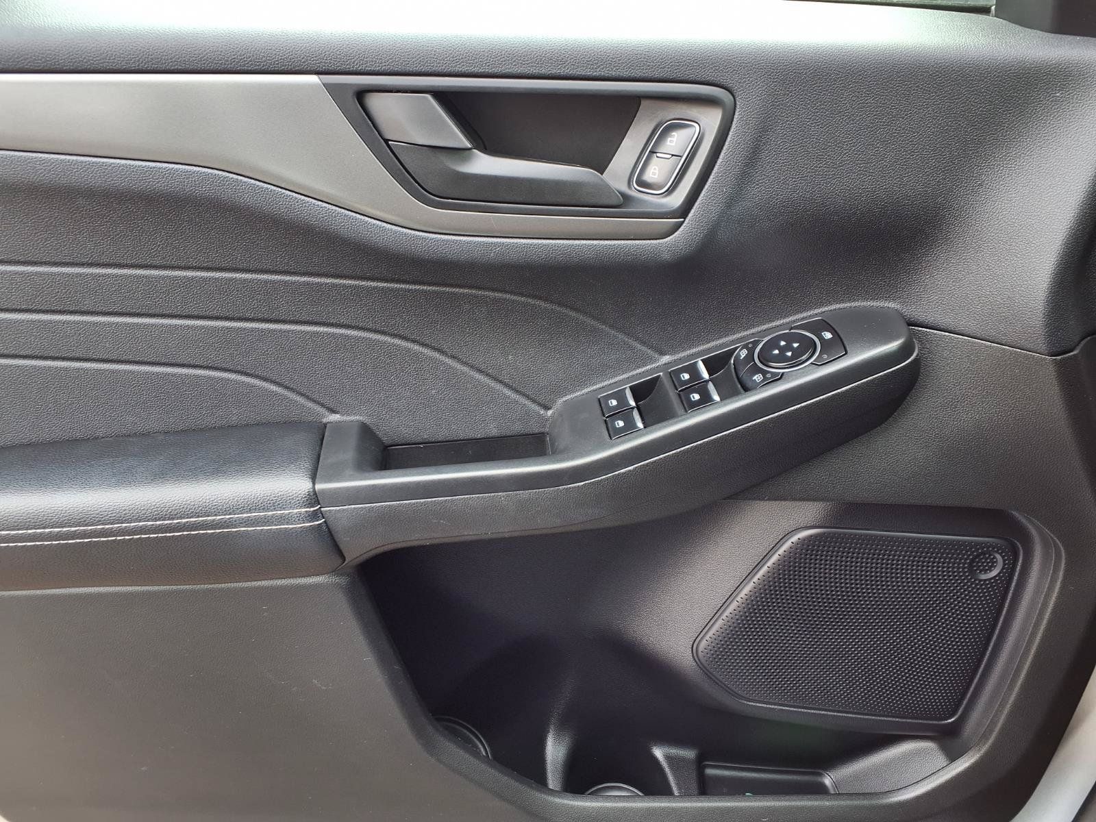 Used 2023 Ford Escape Active AWD/4WD image 17