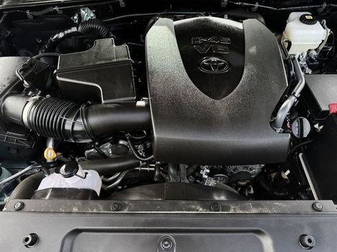 Used 2023 Toyota Tacoma TRD Off-Road w/ Technology Package AWD/4WD image 27
