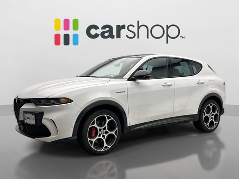 Used 2024 Alfa Romeo Tonale Veloce w/ Active Assist Package AWD/4WD image 1