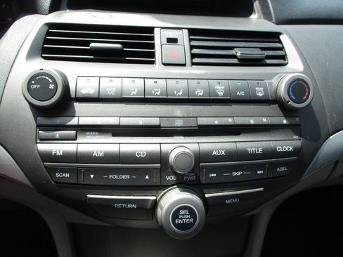 Used 2012 Honda Accord LX image 12