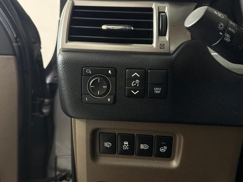 Used 2023 Lexus GX 460 Premium w/ Premium Package AWD/4WD image 29