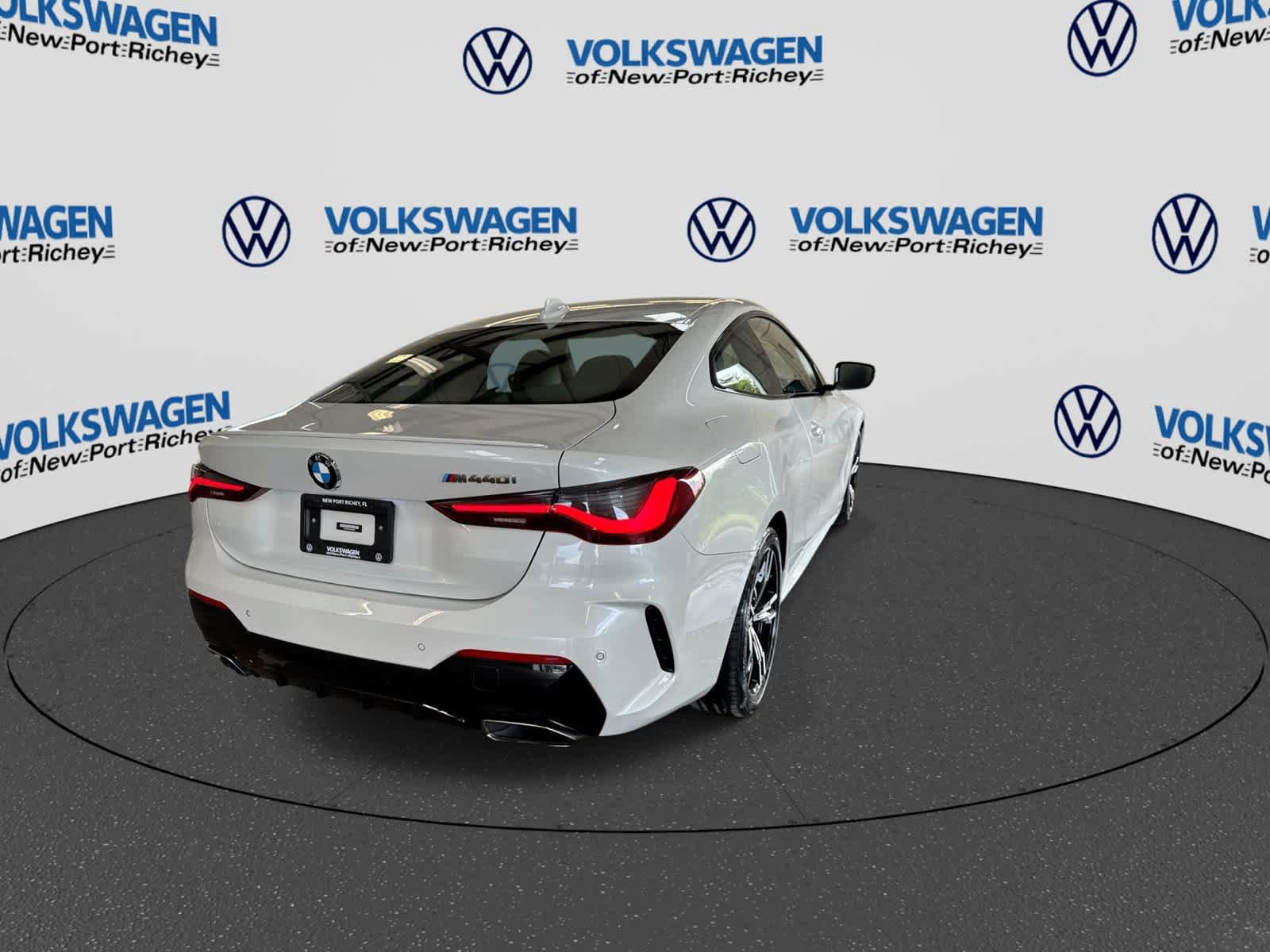 Used 2022 BMW M440i Coupe RWD image 14