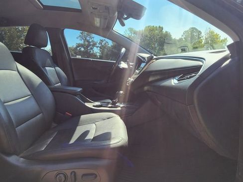 Used 2018 Chevrolet Malibu LT w/ Leather Package FWD image 24