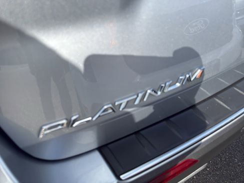 Used 2021 Ford Explorer Platinum w/ Equipment Group 601A image 8