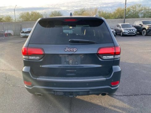 Used 2017 Jeep Grand Cherokee Trailhawk w/ Trailhawk Luxury Group image 7