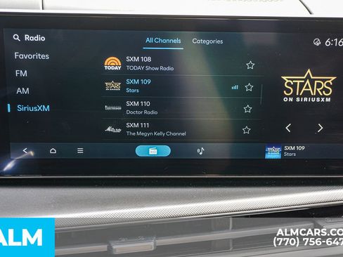Used 2025 Hyundai Santa Fe SE FWD image 43