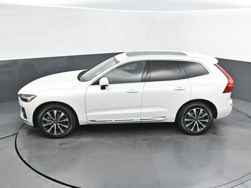 Certified 2023 Volvo XC60 B5 Plus w/ Climate Package FWD image 24