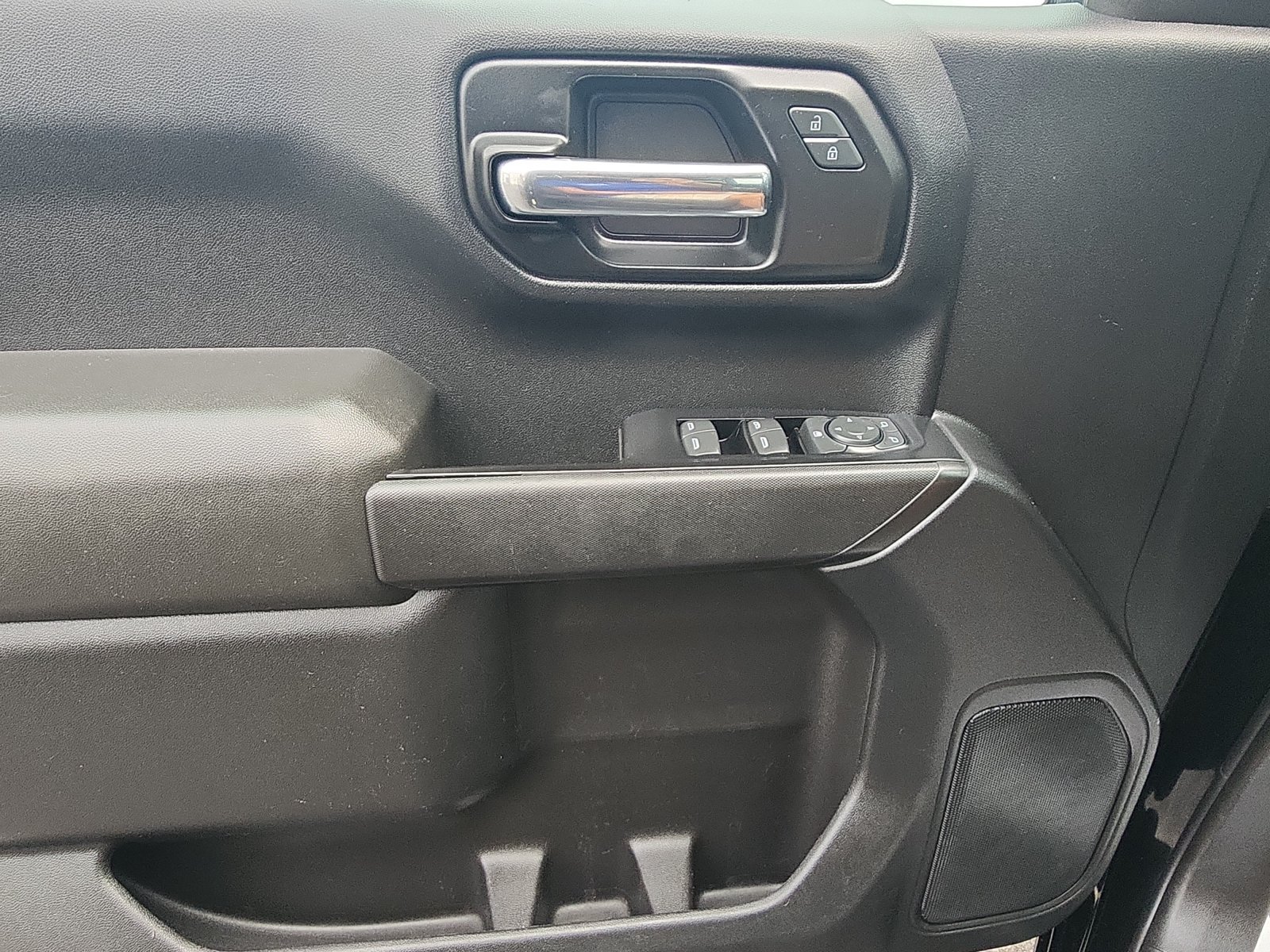 Used 2019 GMC Sierra 1500 4x4 Crew Cab w/ Convenience Package image 18