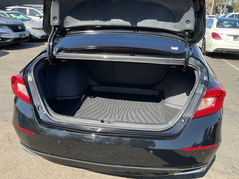 Used 2021 Honda Accord Touring image 26