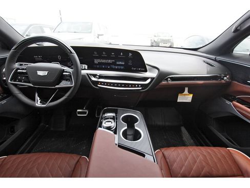 New 2027 Cadillac Lyriq Signature Luxury w/ Nappa Leather Package AWD/4WD image 9