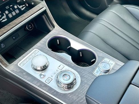 Used 2025 Genesis GV80 2.5T Advanced image 15