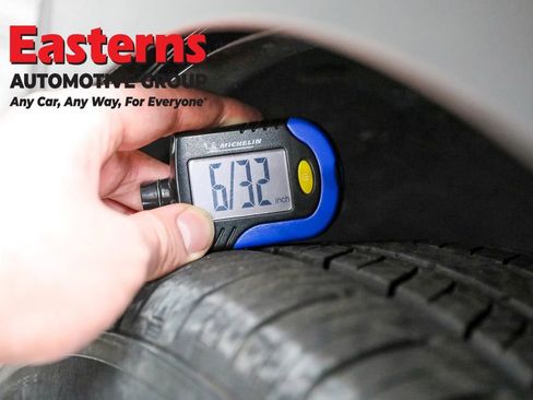 Used 2022 Hyundai Kona SE w/ Winter Weather Package image 26