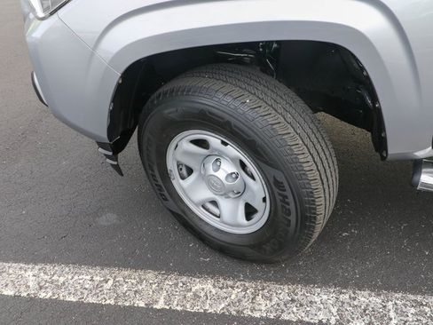 Used 2019 Toyota Tacoma 2WD Access Cab image 27