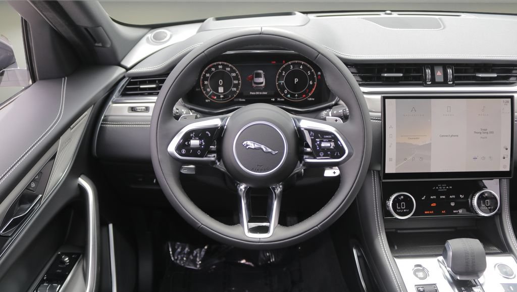 New 2026 Jaguar F-PACE R-Dynamic S AWD/4WD image 14
