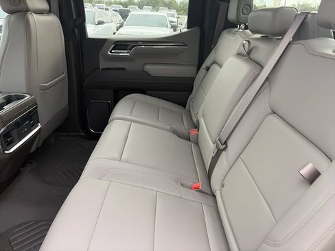 Used 2024 Chevrolet Silverado 1500 LTZ AWD/4WD image 30