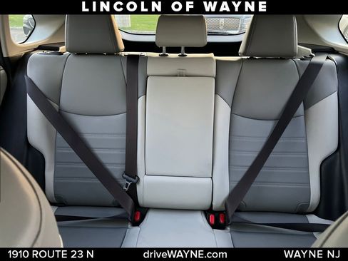 Used 2019 Toyota RAV4 Limited w/ Carpet Mat Package AWD/4WD image 14