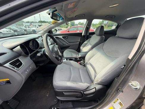 Used 2012 Hyundai Elantra GLS w/ Preferred Pkg 3 FWD image 9