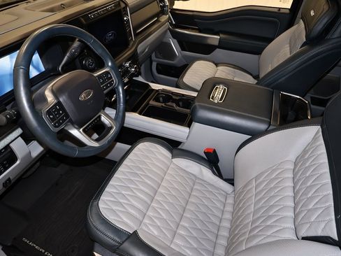 Certified 2024 Ford F350 Limited w/ FX4 Off-Road Package image 28