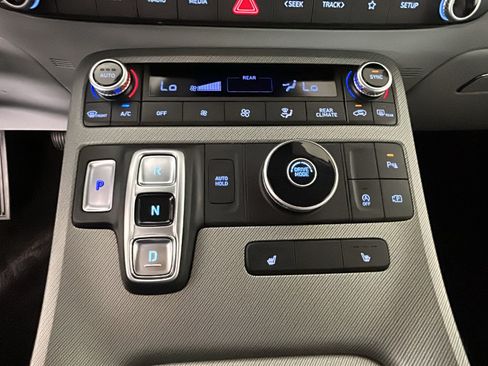 Used 2025 Hyundai Palisade SEL FWD image 21
