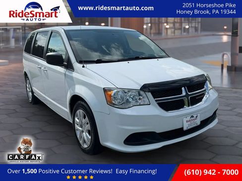 Used 2018 Dodge Grand Caravan SE w/ UConnect Hands-Free Group FWD image 1