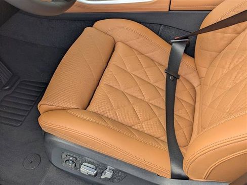 New 2026 BMW X5 xDrive50e AWD/4WD image 4