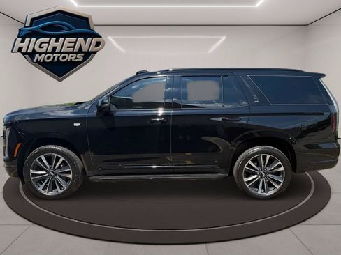 Used 2025 Cadillac Escalade Sport w/ LPO, Floor Liner Package AWD/4WD image 3