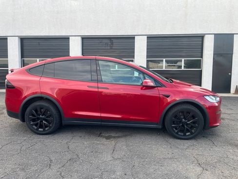 Used 2023 Tesla Model X AWD/4WD image 3