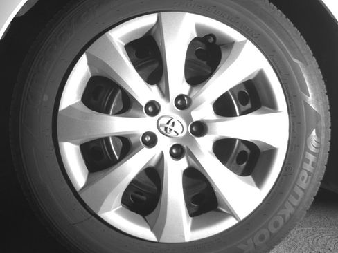 Used 2025 Toyota Corolla LE FWD image 12