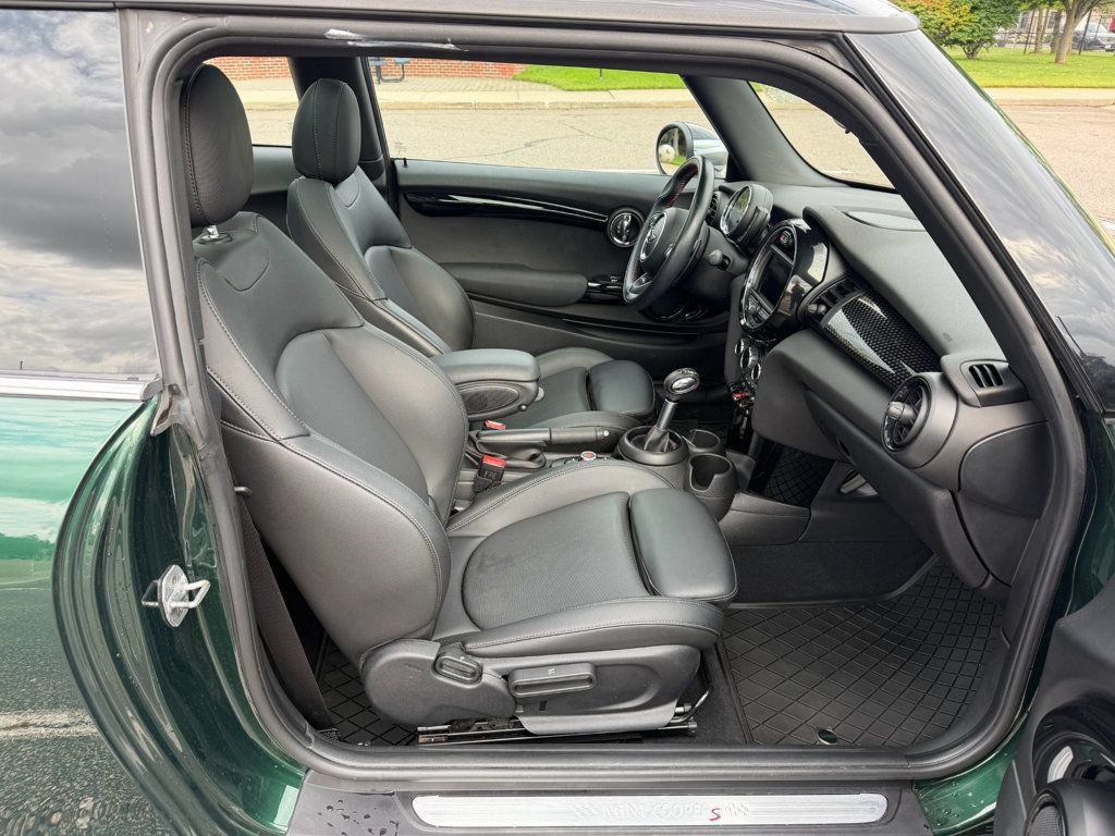 Used 2019 MINI Cooper S w/ Signature Upholstery Package FWD image 11