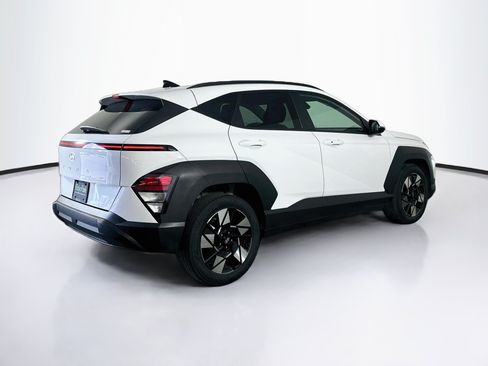 Used 2025 Hyundai Kona SEL FWD image 9