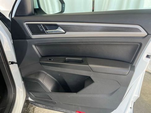 Used 2021 Volkswagen Atlas SEL image 11