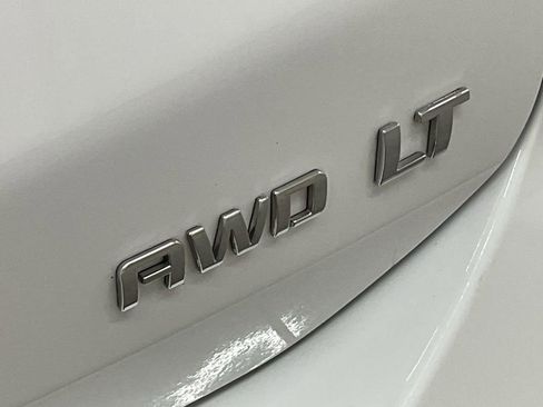 Used 2023 Chevrolet Equinox LT image 23