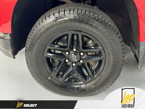 Used 2022 Chevrolet Silverado 1500 LT Trail Boss w/ Bed Protection Package AWD/4WD image 33