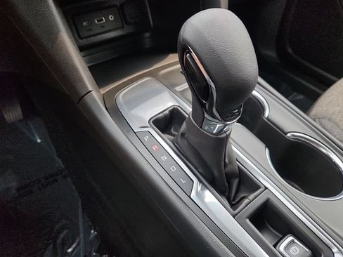 Used 2024 Chevrolet Equinox LT w/ LPO, Floor Liner Package FWD image 45
