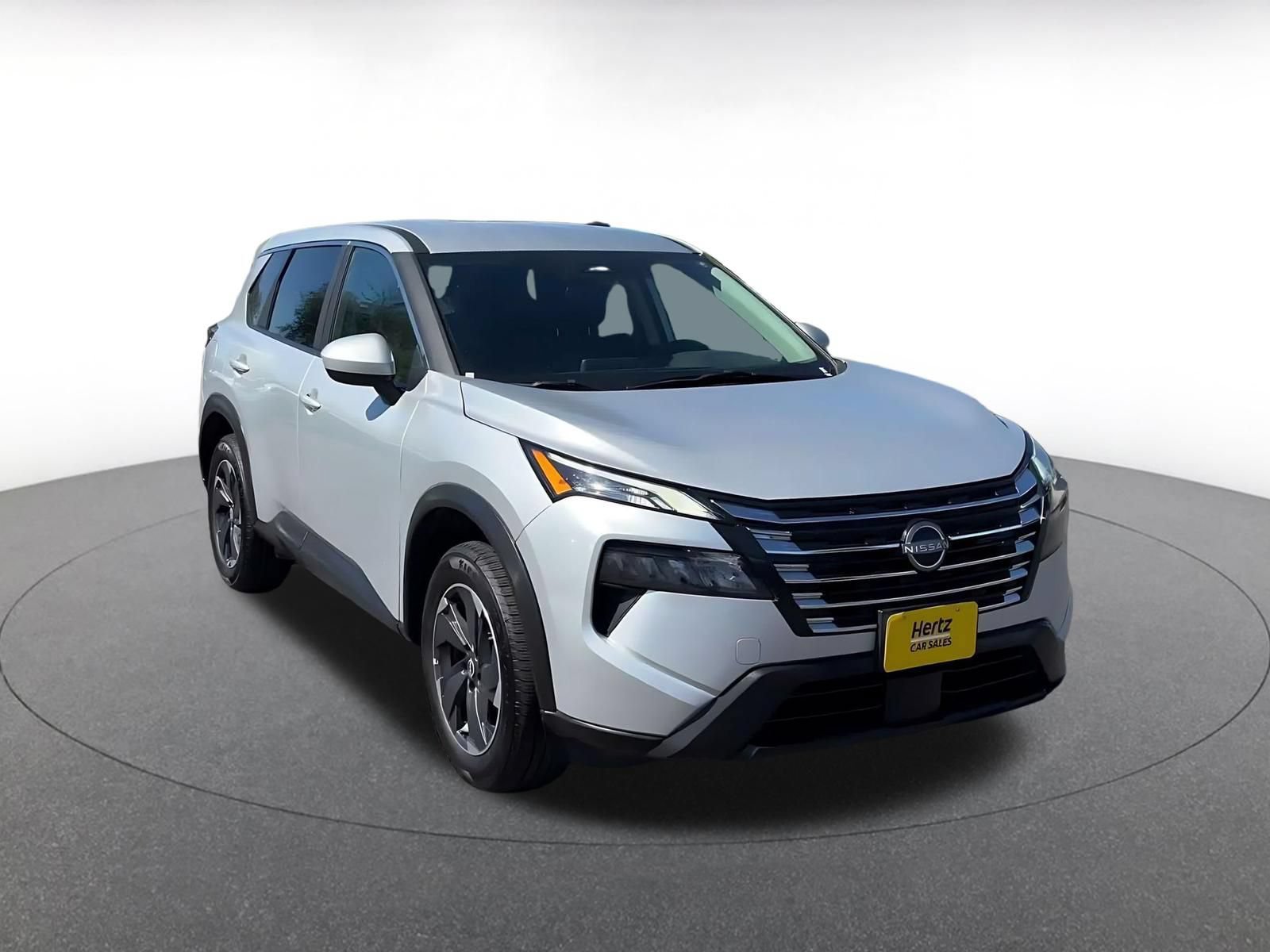 Used 2025 Nissan Rogue SV FWD image 3