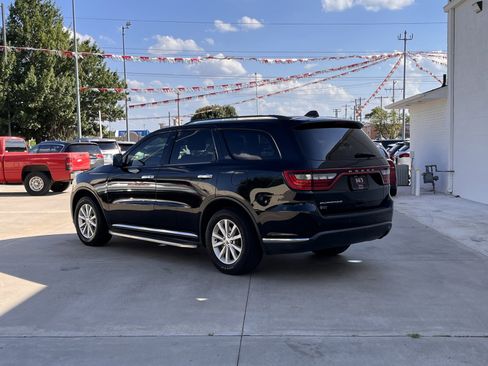 Used 2020 Dodge Durango SXT image 4