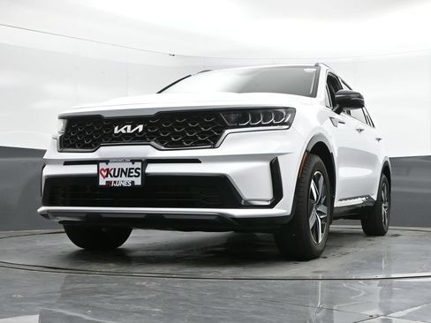 Used 2022 Kia Sorento S FWD image 45
