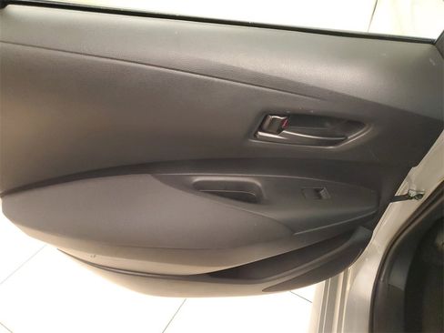 Used 2023 Toyota Corolla LE image 13