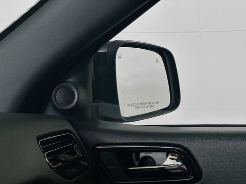 Certified 2025 Dodge Durango GT image 29