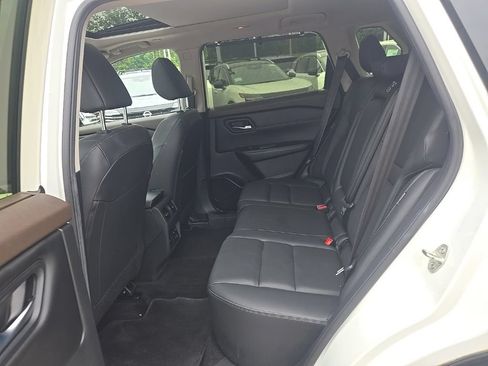 Used 2023 Nissan Rogue SL AWD/4WD image 33