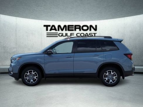 Used 2022 Honda Passport TrailSport image 2