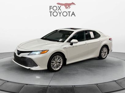 Used 2020 Toyota Camry XLE w/ Sunroof Package