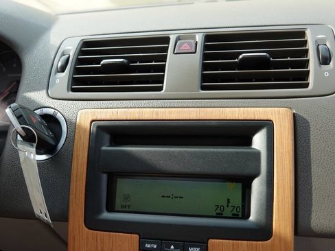 Used 2008 Volvo C30 image 49