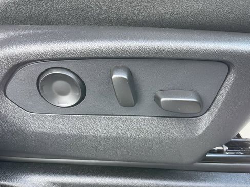 New 2026 Chevrolet Suburban Premier image 25